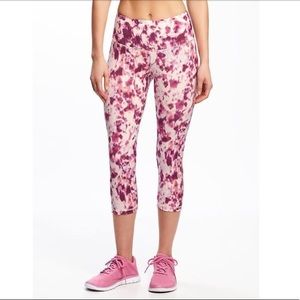 Old Navy Go-Dry High-Rise Printed Compression Crop
